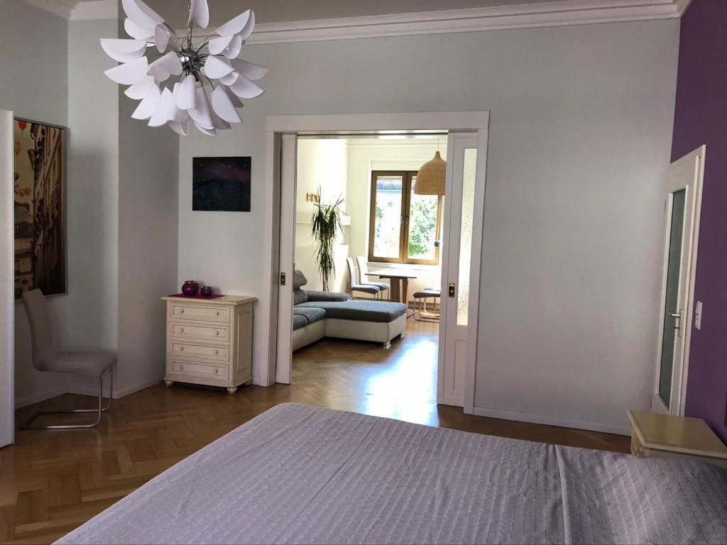 Ferienwohnung An Der Gruenen Clara Эрфурт Экстерьер фото